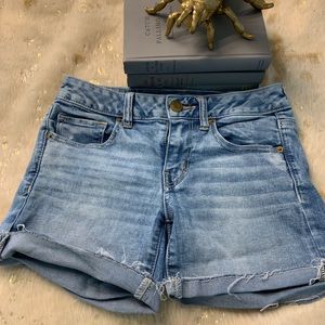 American eagle Midi super stretch size 4 ♥️